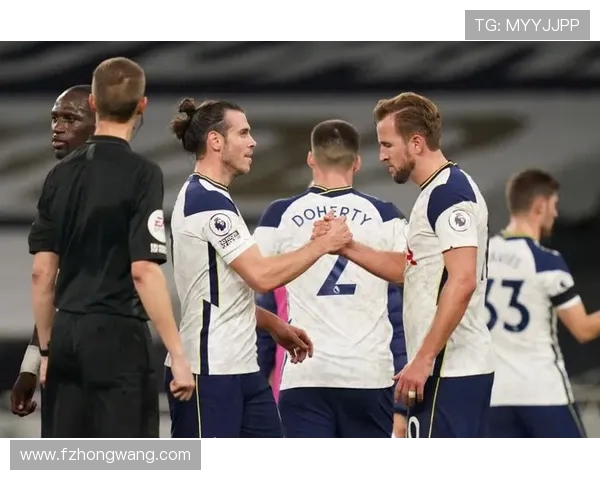 埃弗顿与热刺激战正酣比分结果揭晓引发球迷热议